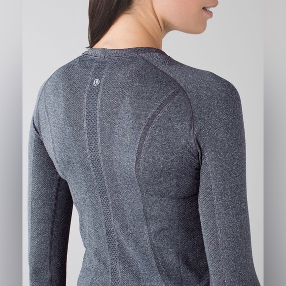 Lululemon Swiftly Tech Long Sleeve Heathered Black size 6 - Picture 2 of 6